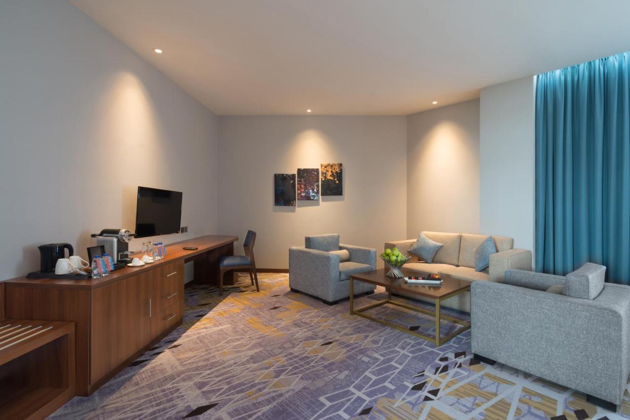 Art View - Convention & Exhibition Center Hotel 4*