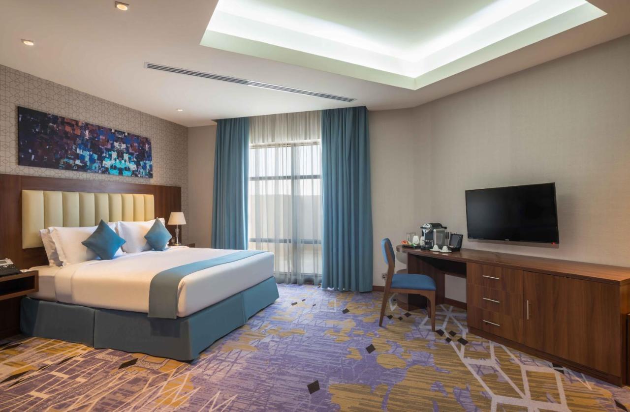 Art View - Convention & Exhibition Center Hotel
