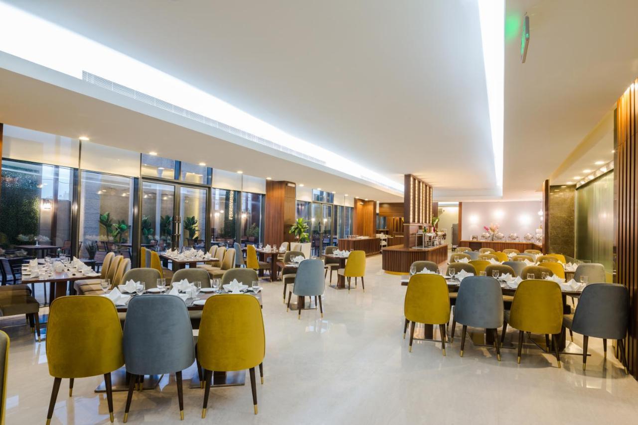 Art View - Convention & Exhibition Center Hotel 4*